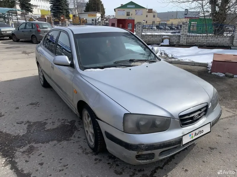 Hyundai Elantra 2002