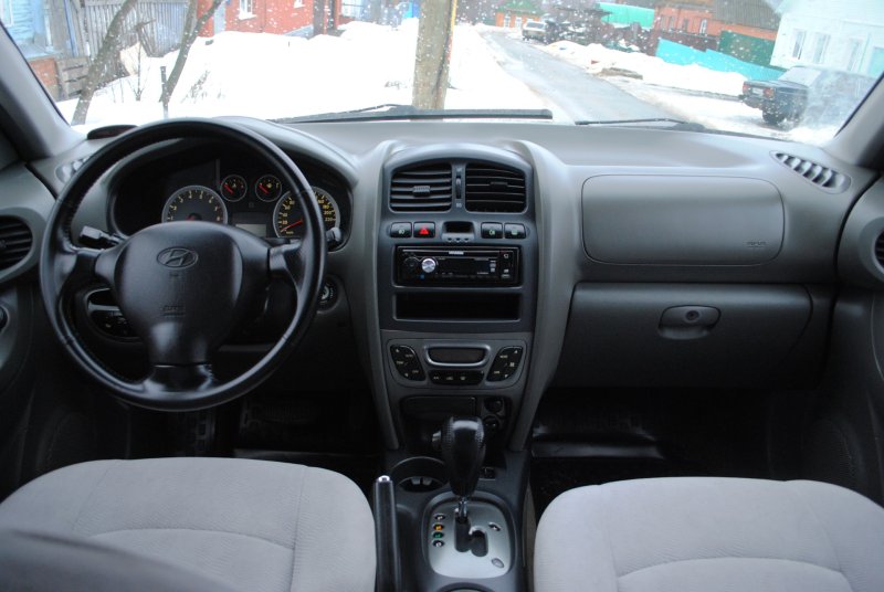 Hyundai Santa Fe Classic салон