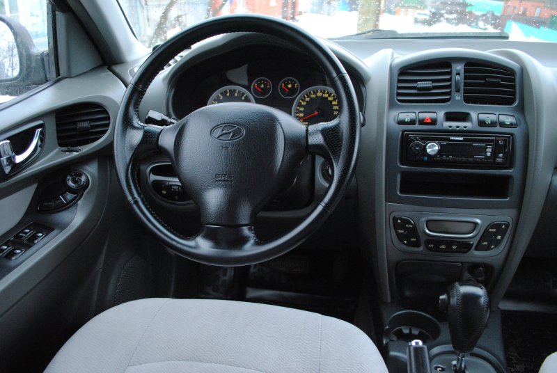 Hyundai Santa Fe Classic салон