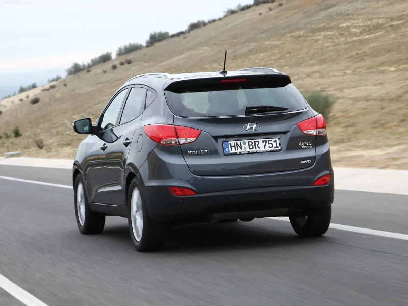 Hyundai ix35 сзади