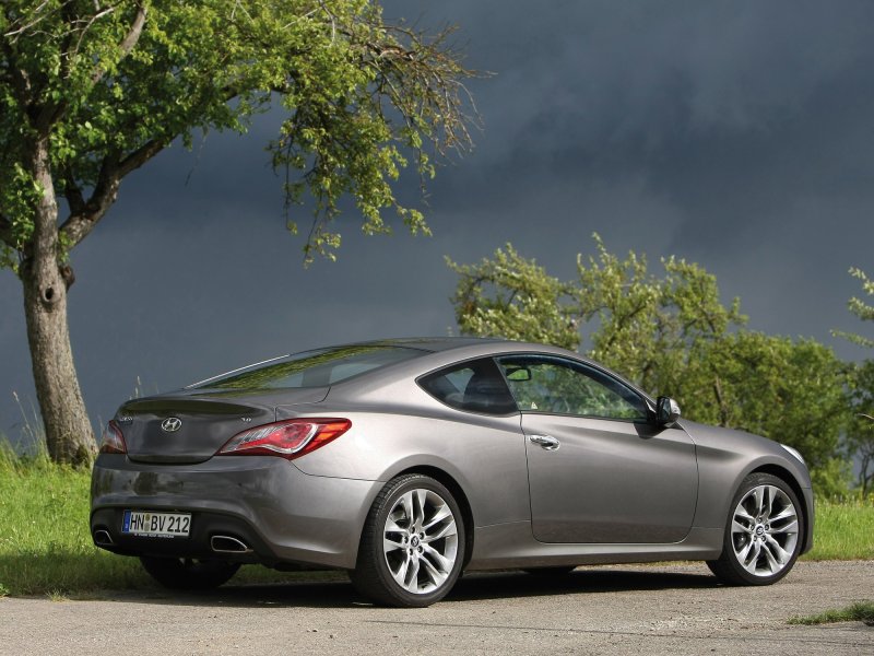 Hyundai Genesis Coupe 2012
