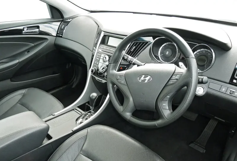 Hyundai i45 2010