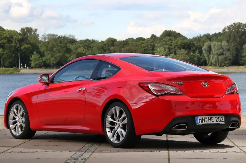 Hyundai Genesis Coupe 208