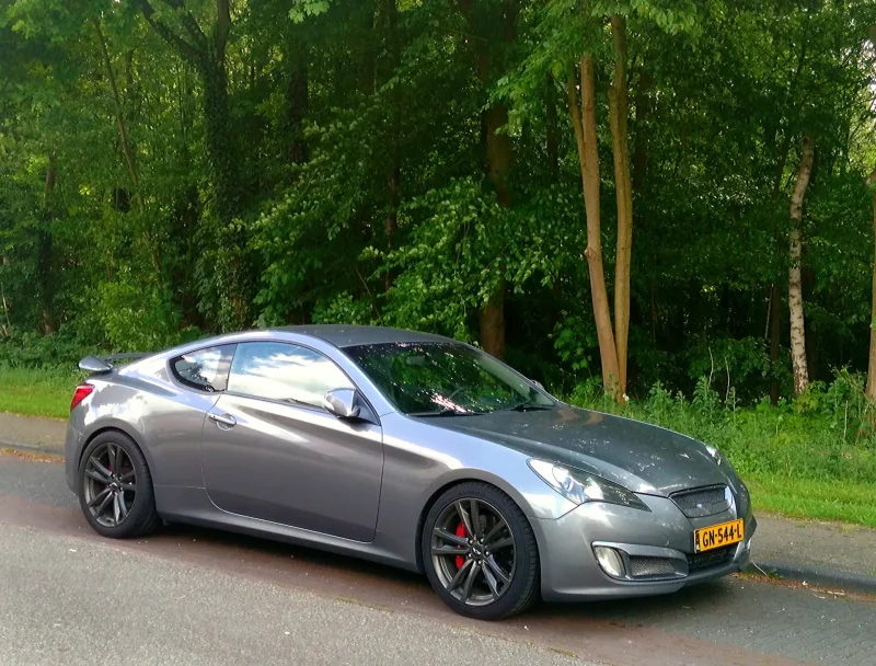 Hyundai Genesis Coupe 2012