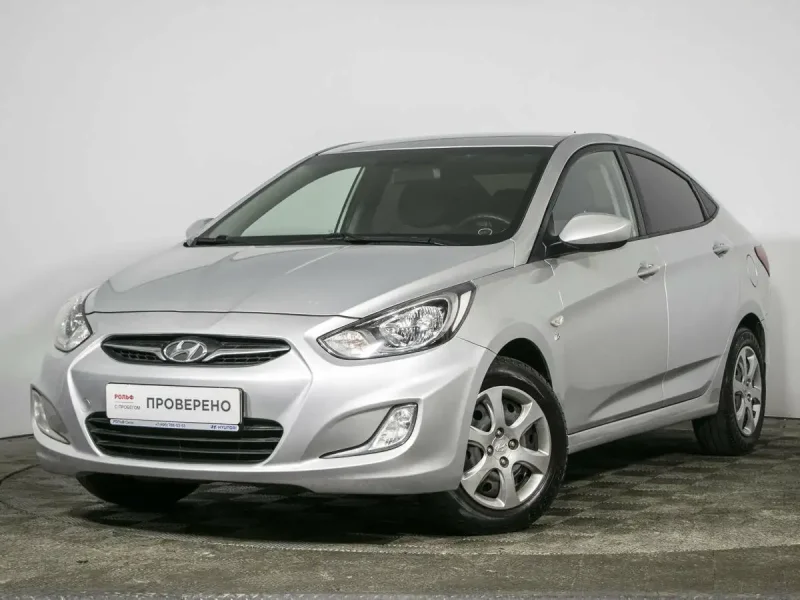 Hyundai Solaris i 2011