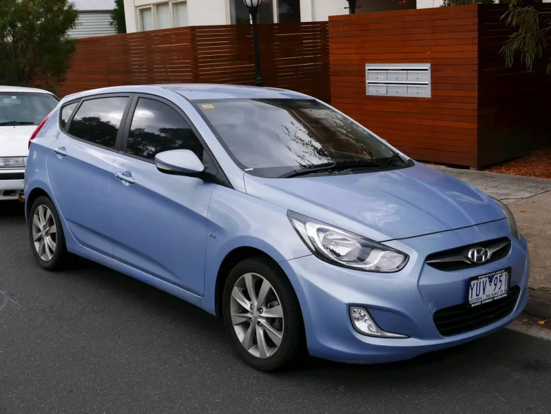 Hyundai Accent 2011 хэтчбек