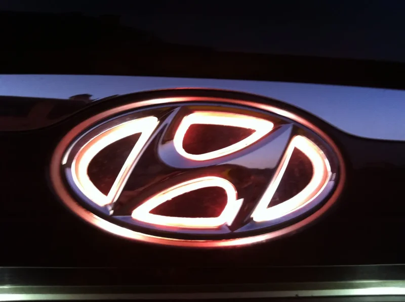 Hyundai ix35 значок машины