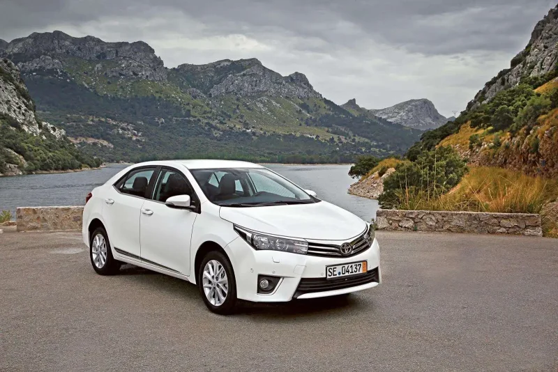 Toyota Corolla 2018 хэтчбек