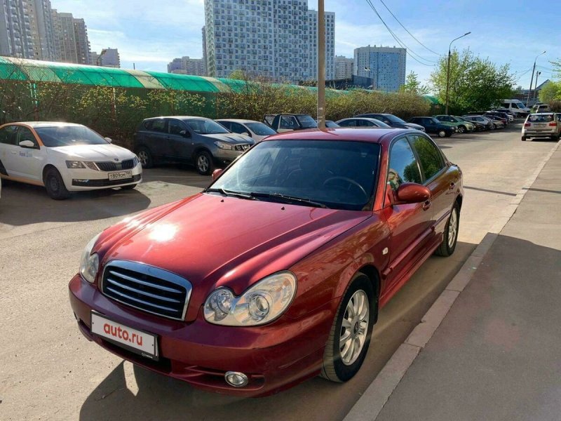 Hyundai Sonata EF