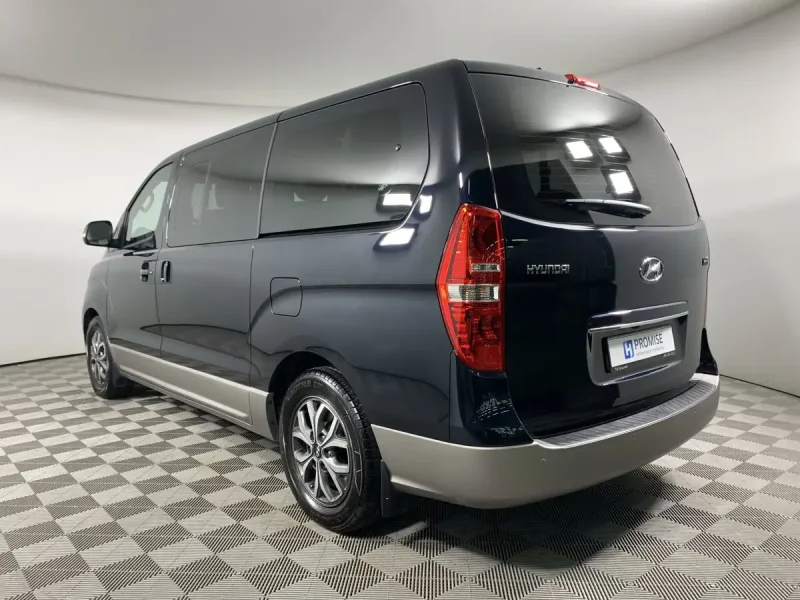Hyundai Starex h1