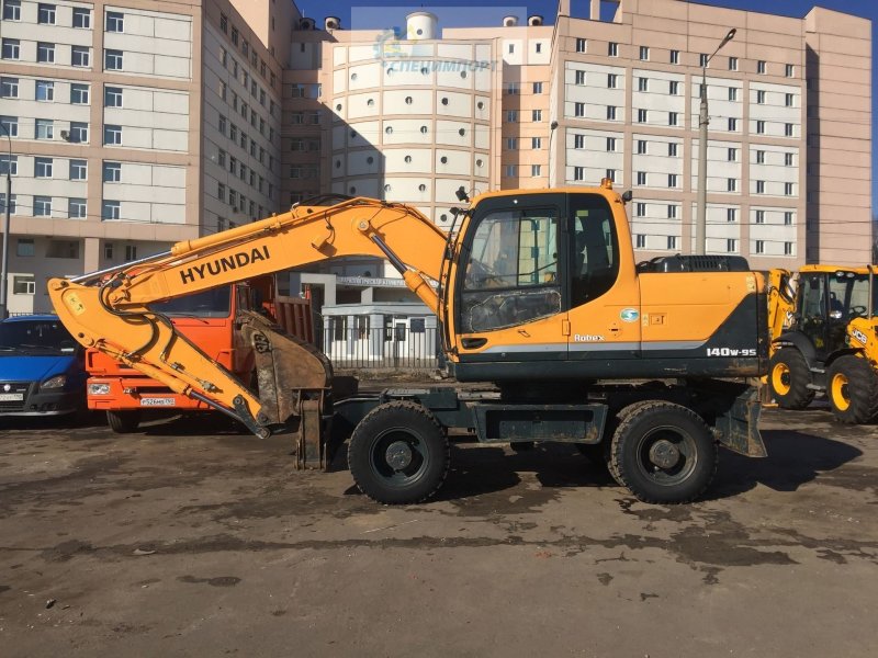 Колесный экскаватор Hyundai r170