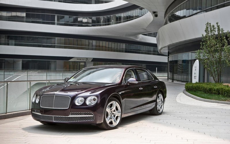 Genesis Bentley Бентли