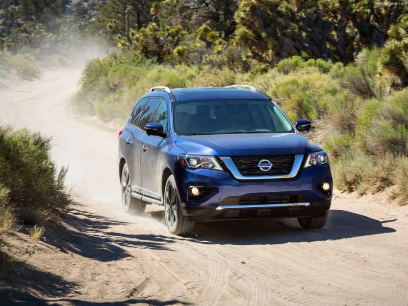 Nissan Pathfinder 2021 салон