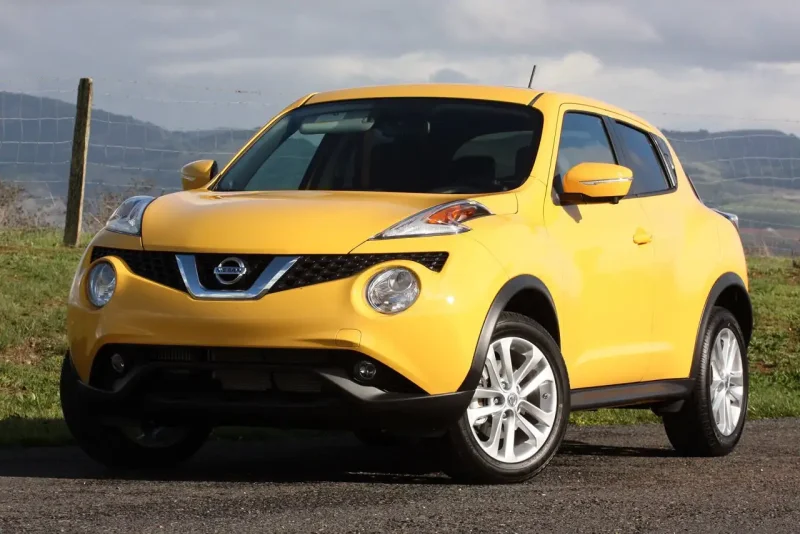 Nissan Juke зеленый