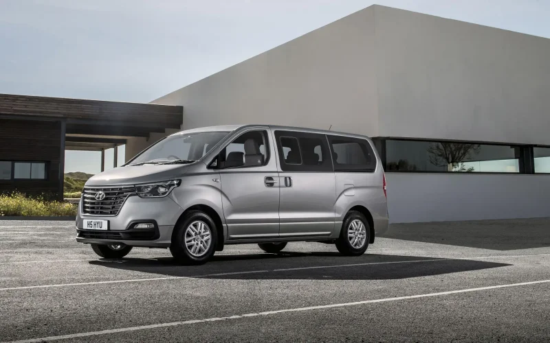 Hyundai i800 2018