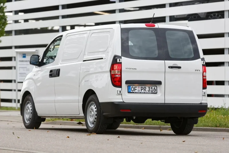 Hyundai h1 van