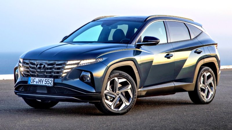 Hyundai Tucson мокрый асфальт 2020