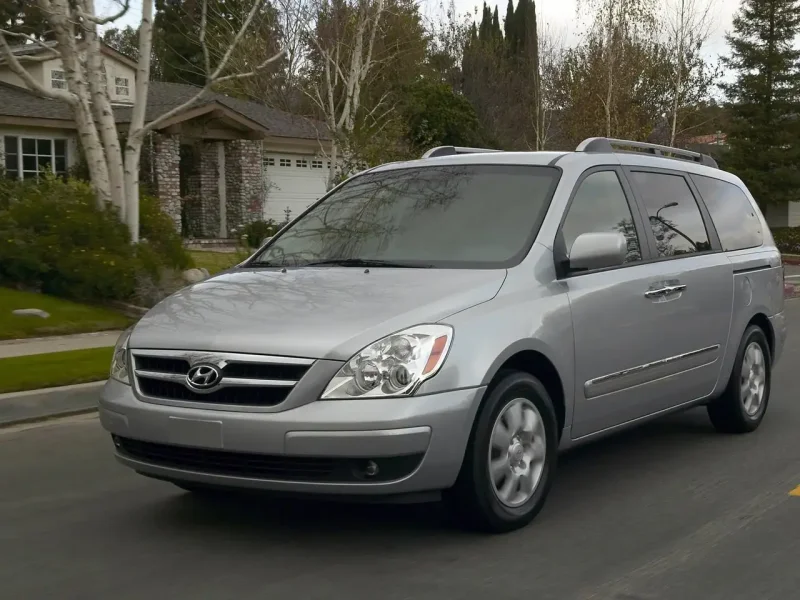 Hyundai Entourage 2006