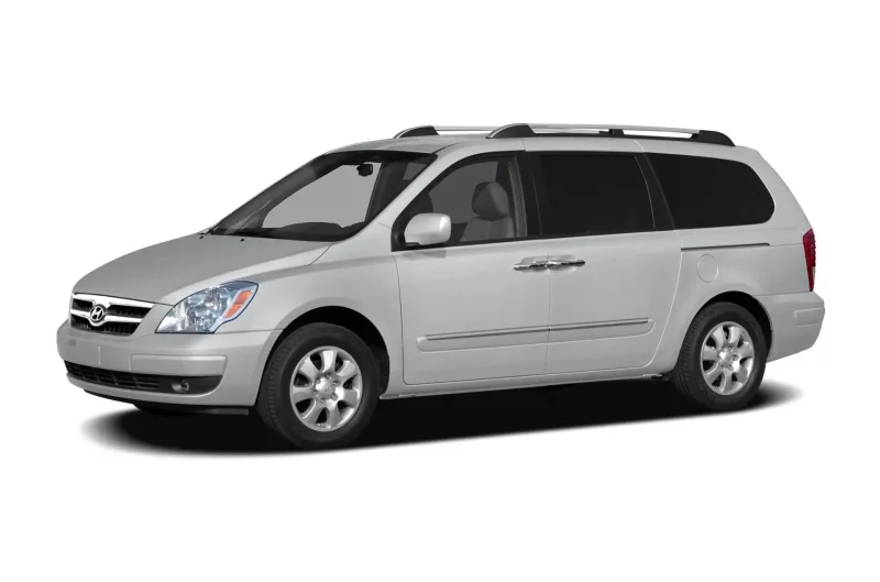 Hyundai Entourage 1
