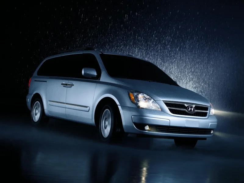 Hyundai Entourage 2007