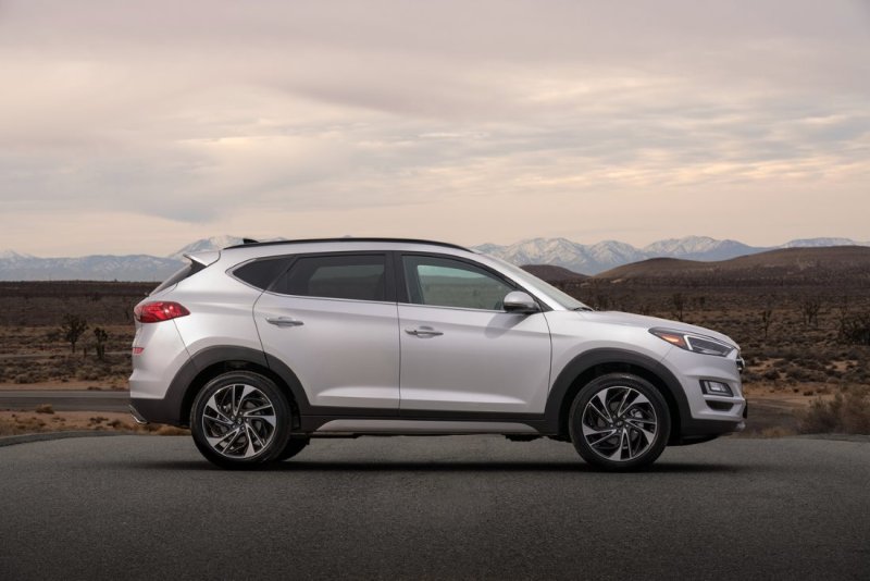 Hyundai Tucson 2018 белый
