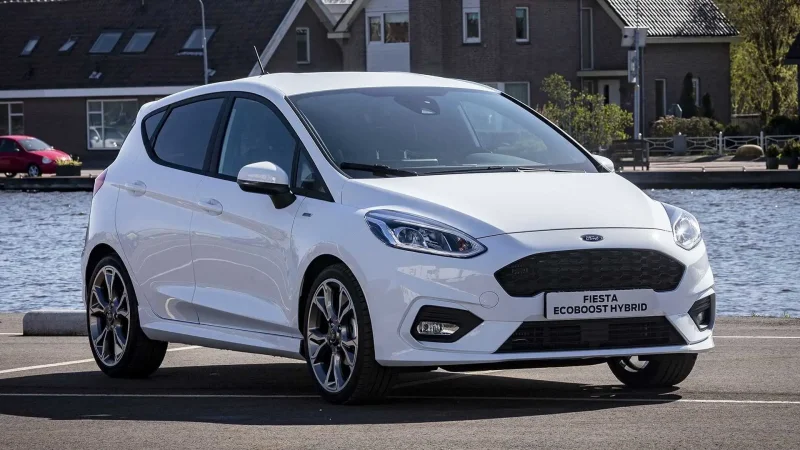 Ford Fiesta 2015 хэтчбек