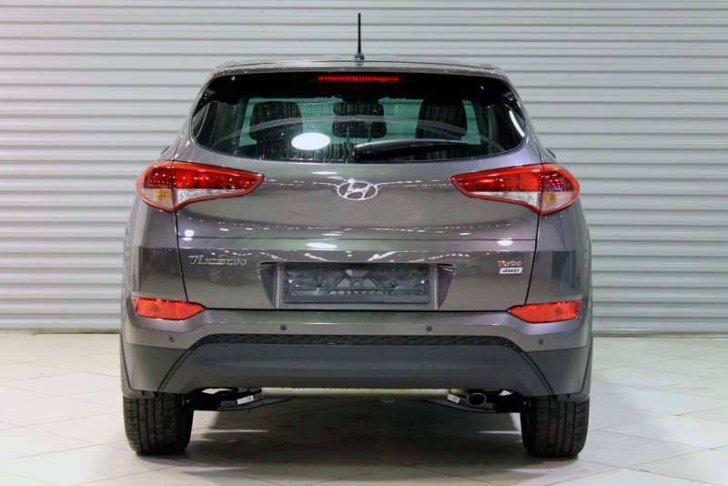 Hyundai Tucson сзади