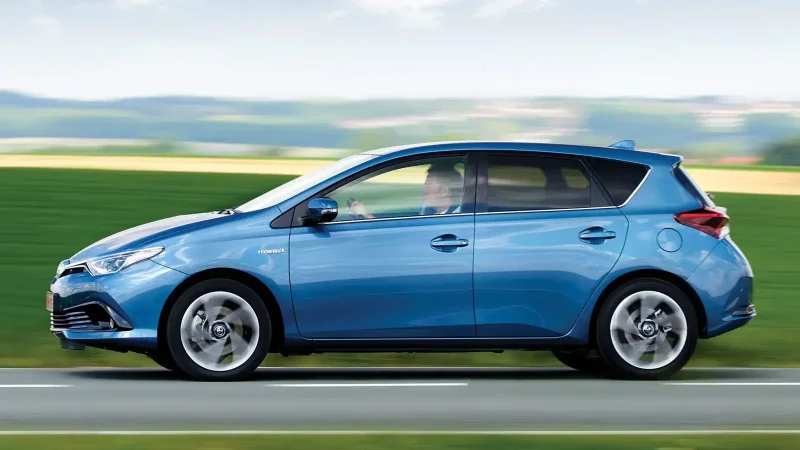 Toyota Auris 90