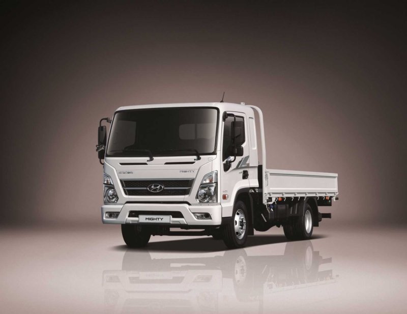 Изотермический фургон на шасси Hyundai Mighty ex8