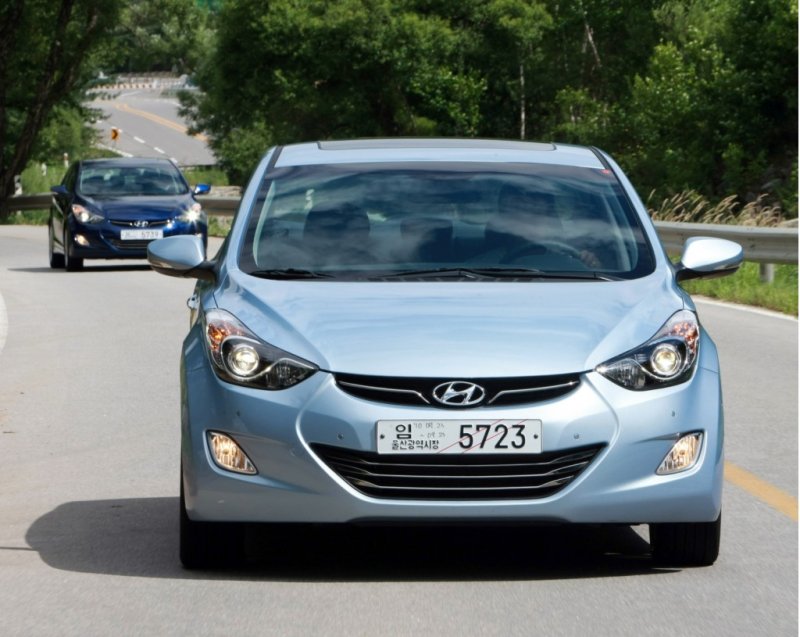 Hyundai Solaris 2011 хэтчбек