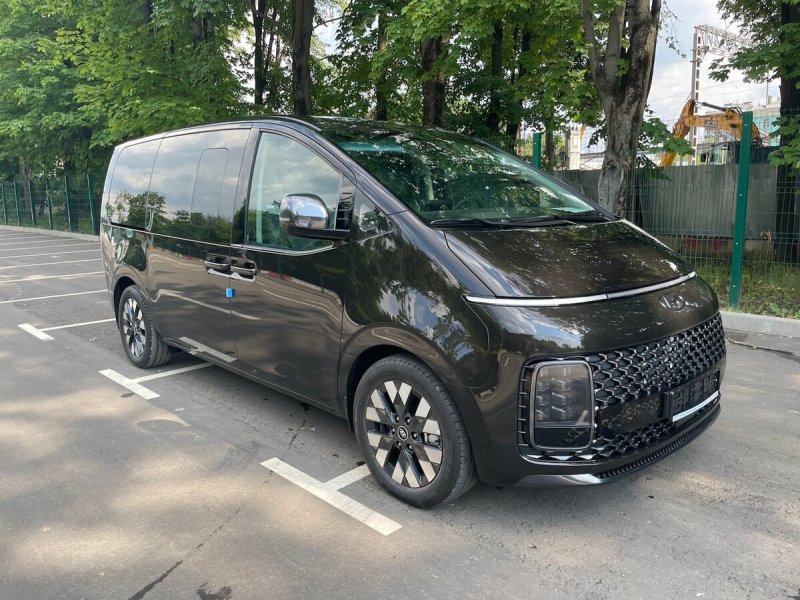Hyundai Staria 2021