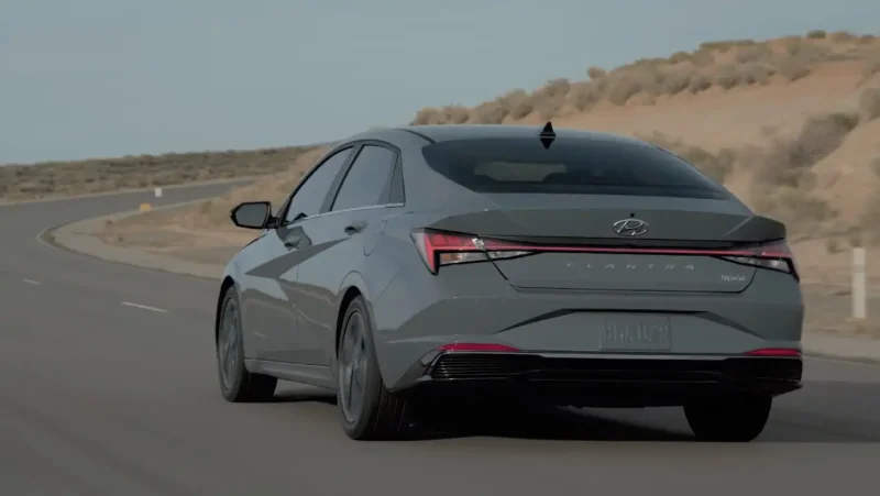 Hyundai Elantra 2021