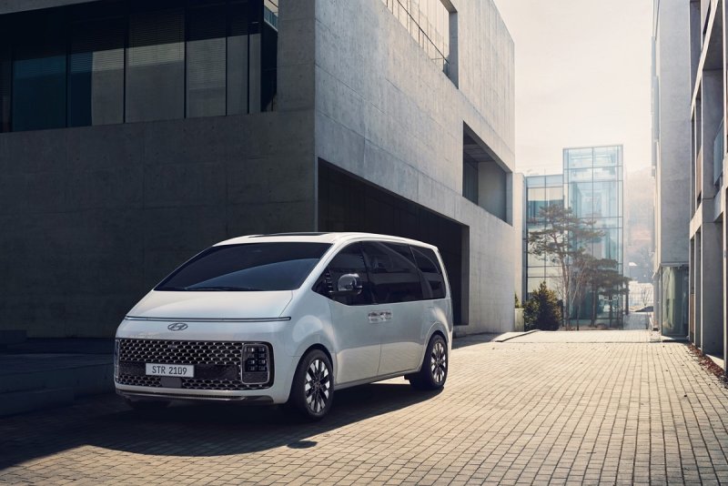 Hyundai Staria 2021