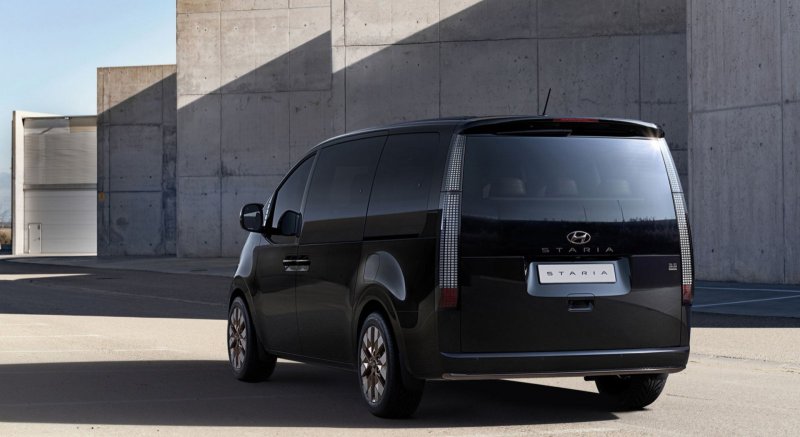 Микроавтобус Hyundai Staria 2021