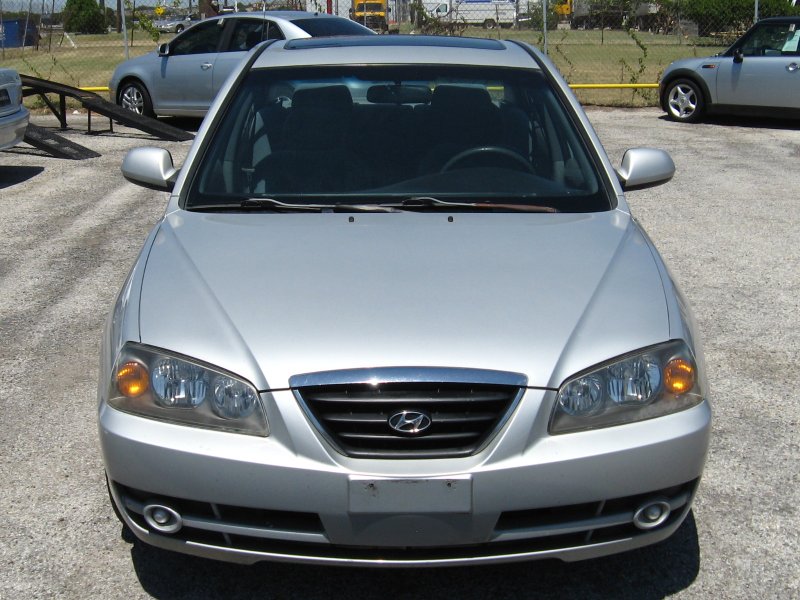 Hyundai Elantra 2004