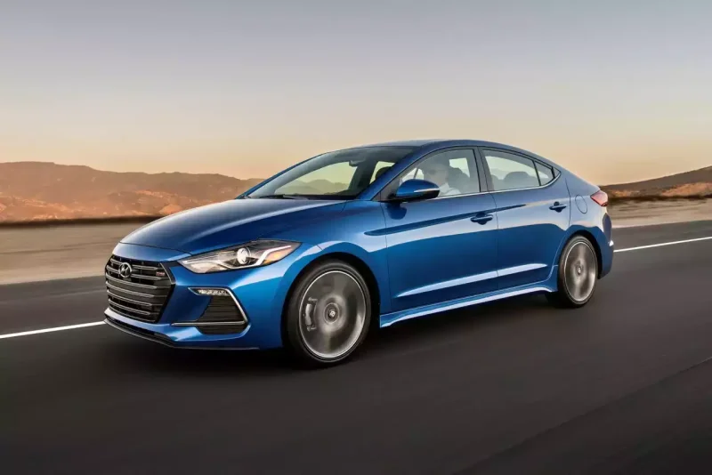 Hyundai Elantra 6
