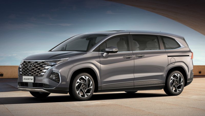 Минивэн Hyundai custo 2022