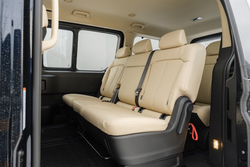 Hyundai микроавтобус 2022 Staria салон