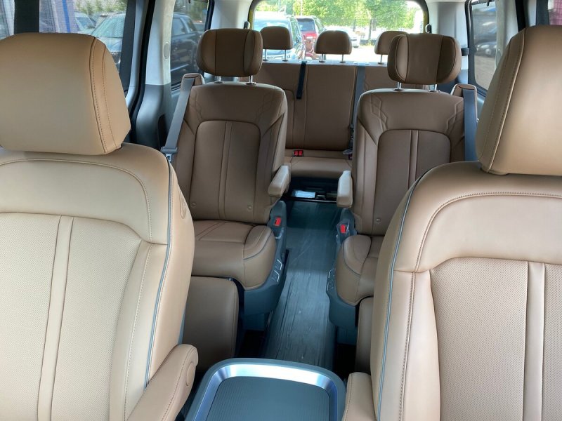 Hyundai Staria 2021 салон