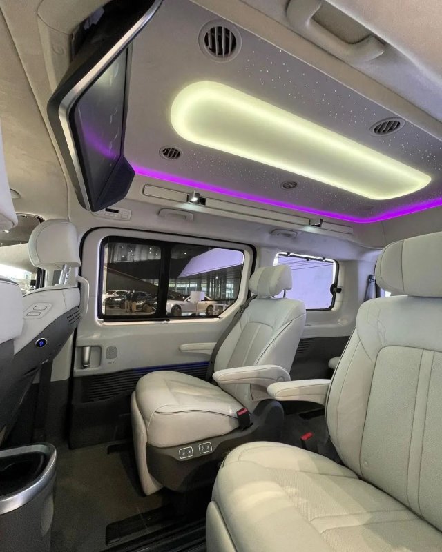 Hyundai Staria 7 мест