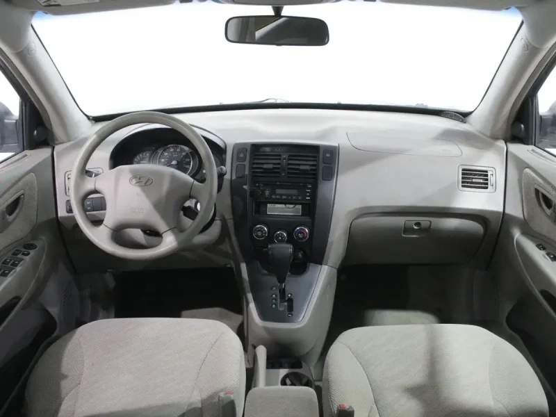 Hyundai Tucson 2008 интерьер