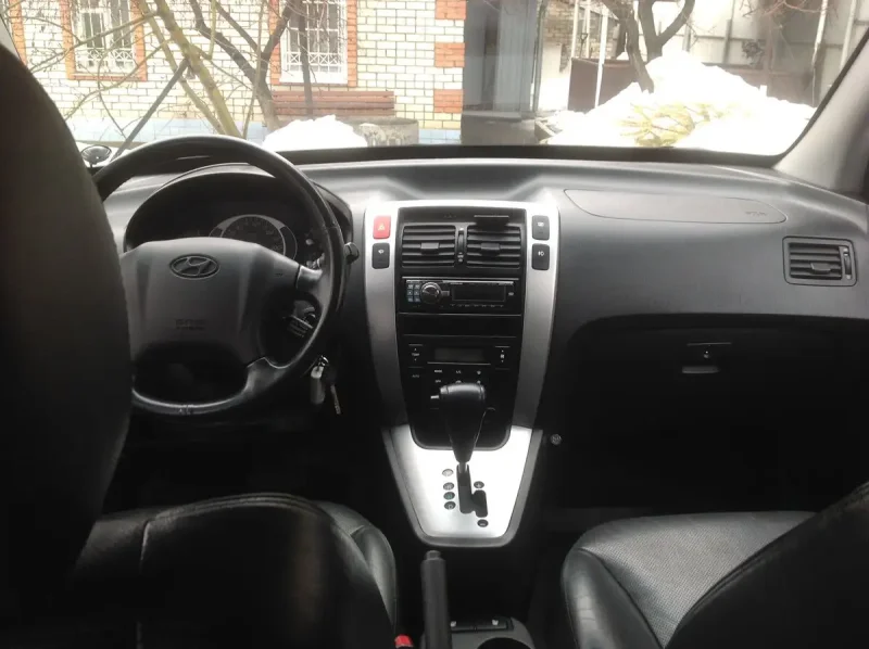 Hyundai Tucson 2007 интерьер
