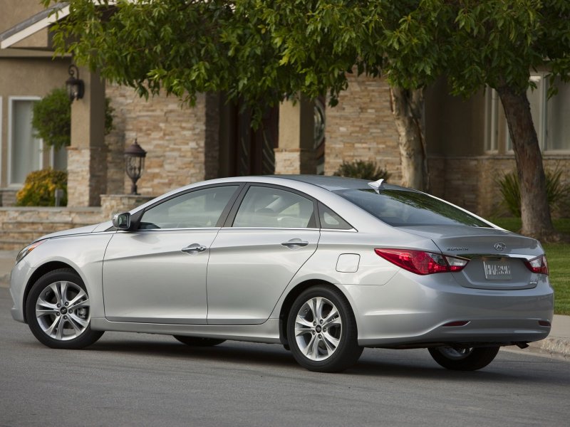 Hyundai Sonata 2011