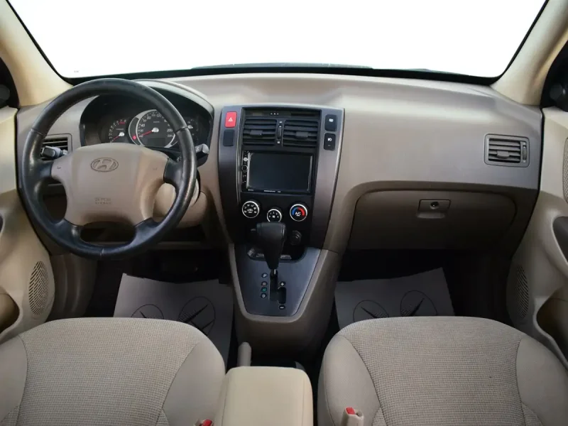 Hyundai Туссан 2005 салон