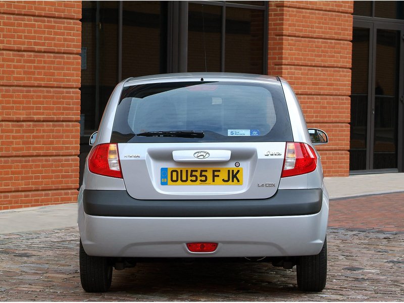Hyundai Getz сзади
