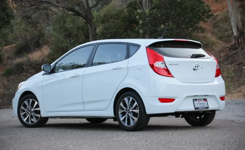 Hyundai Solaris 2015 хэтчбек