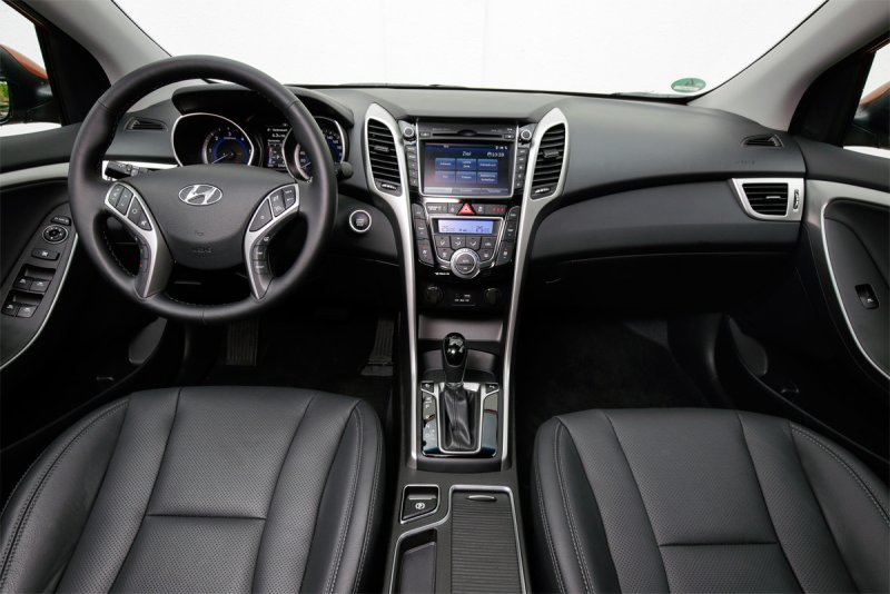Hyundai i30 2015 салон