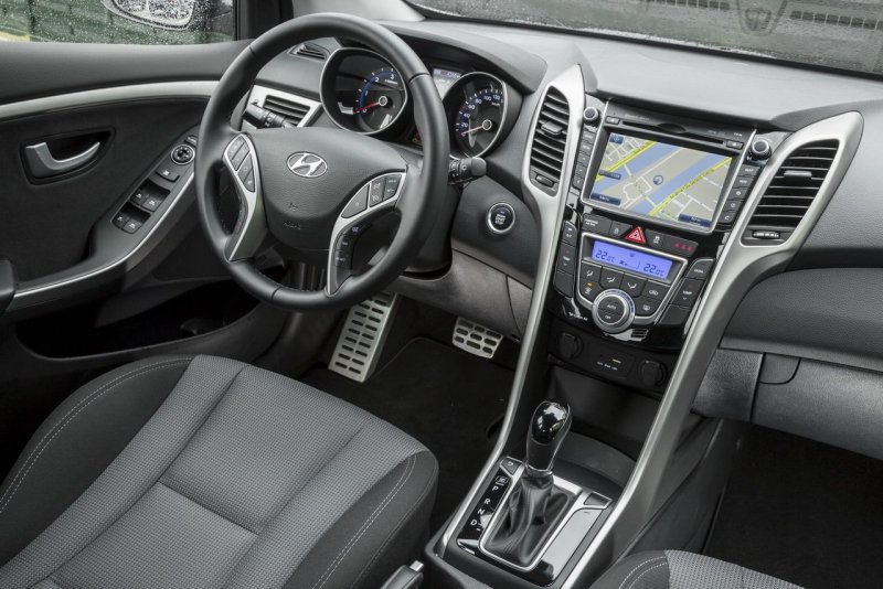 Hyundai i30 салон