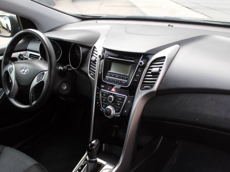 Hyundai i30 салон