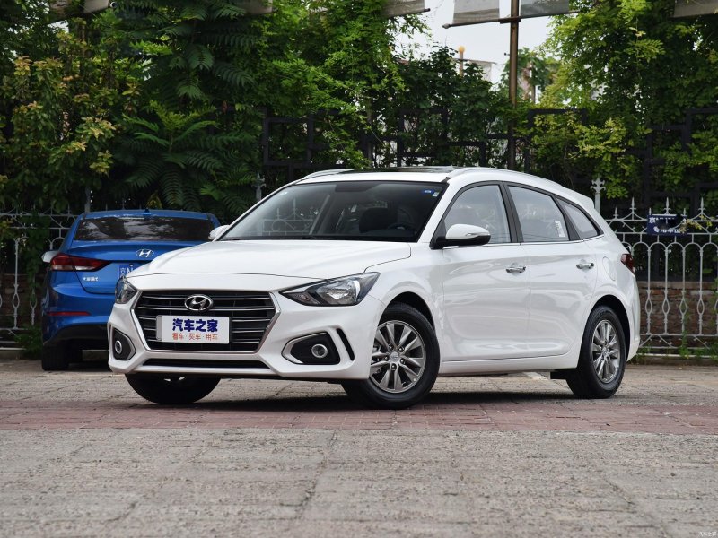 Hyundai i40 хэтчбек